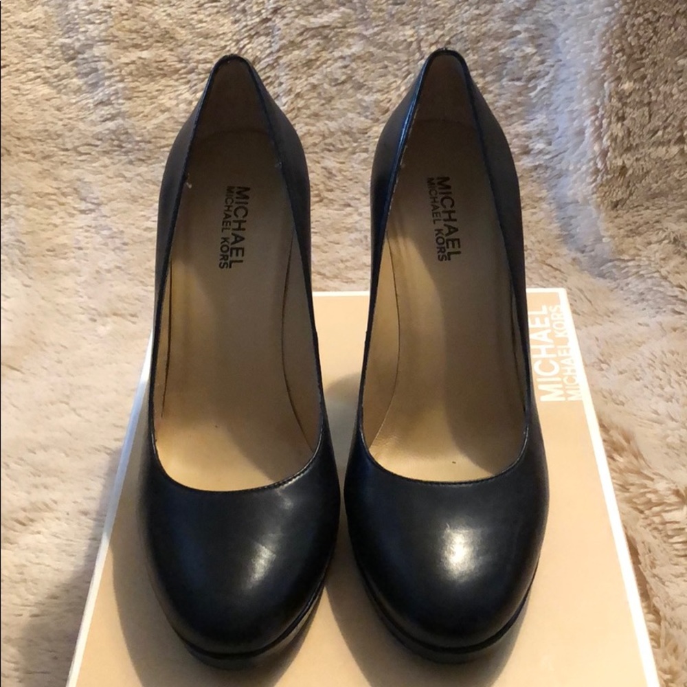 Michael Kors leather heels. Excellent condition!